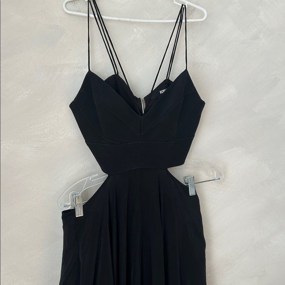 NICHOLAS Black fit & flare cocktail dress, zipper back, asymmetrical hem strappy - Picture 3 of 8
